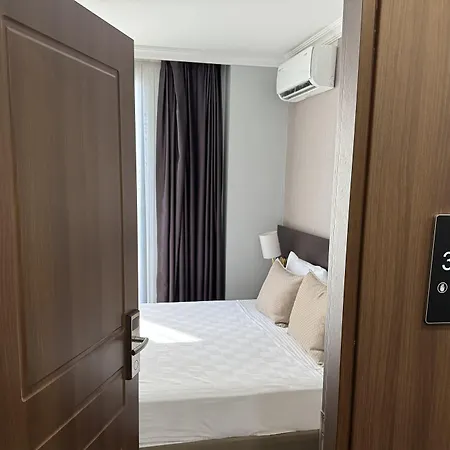 Mays Hotel 4*