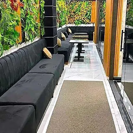 Mays Hotel 4*