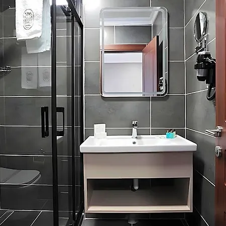 Hotel Mays 4*
