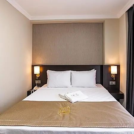 Hotel Mays